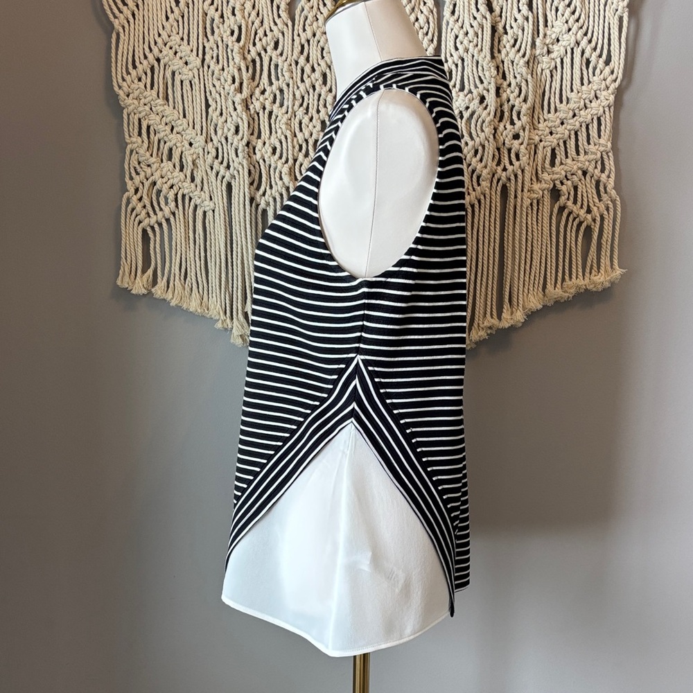 Striped Black and White Sleeveless Top - Picture 3 of 6